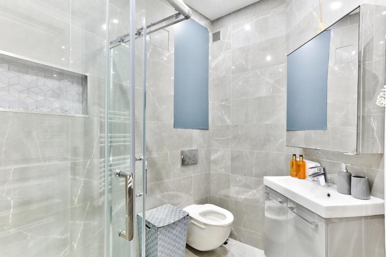 57-Luxury Parisien Home Sebastopol 1 Buitenkant foto